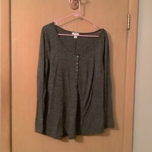 Womens Old Navy top with buttons size L